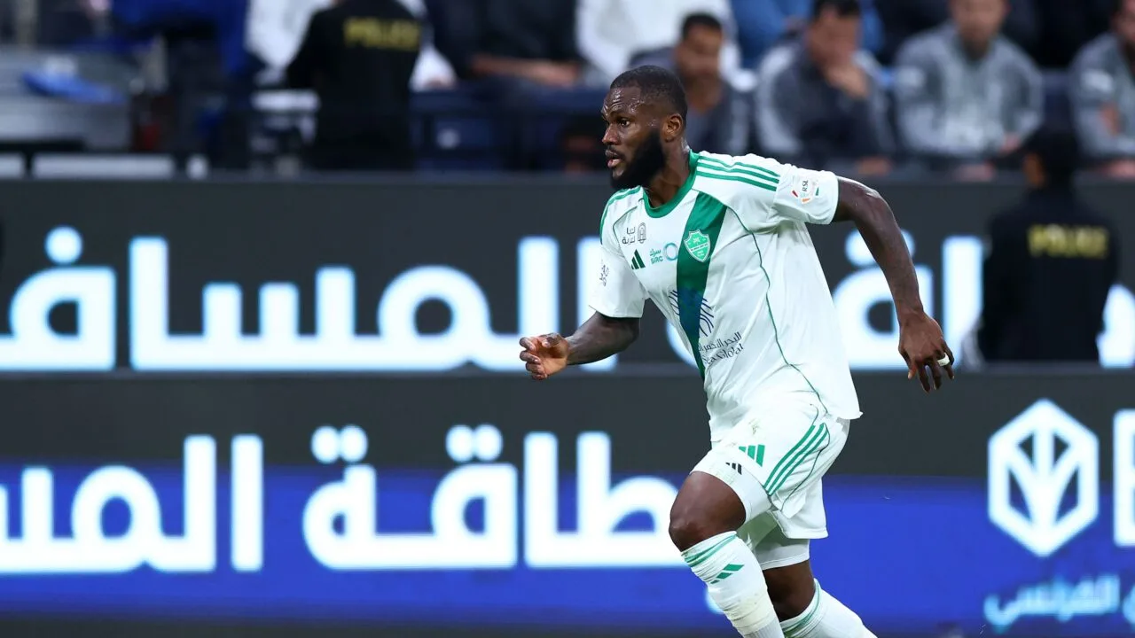 موعد الصدام المرتقب.. توقيت مباراة الأهلي والحزم والقنوات الناقلة في دوري روشن